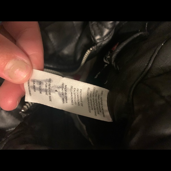 🔥FLASH SALE🔥GUESS Toddler Pleated Leather Jacket - Picture 5 of 8